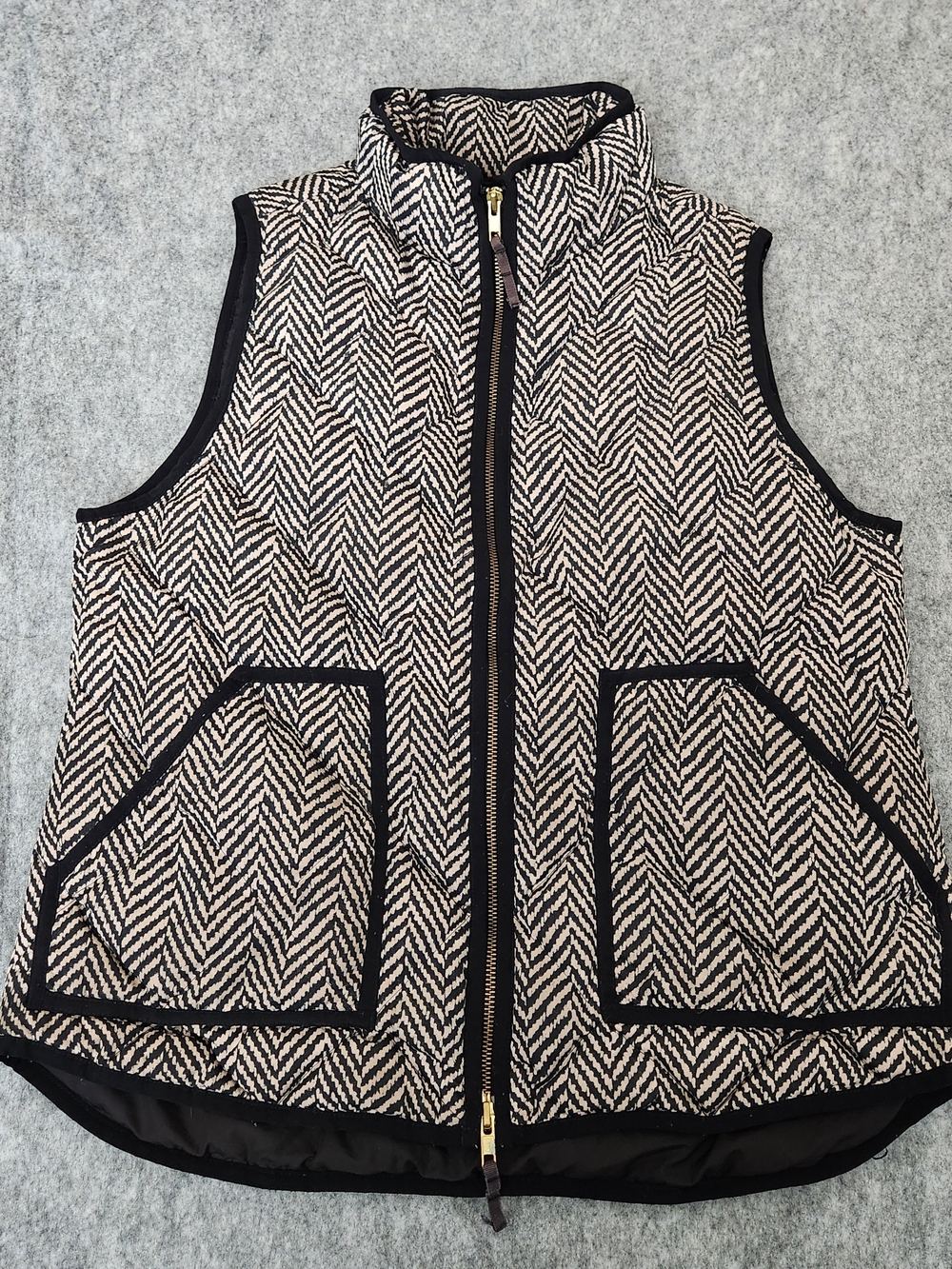 J Crew Quilted Down Puffer Vest Women's L Beige Chevron Pockets Equestrian Y2K